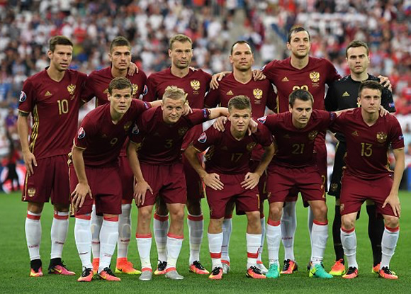 Стартовые составы России и Словакии на матч группового этапа Евро-2016